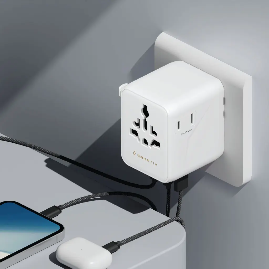 SmartixPremiumUniversalTravelAdaptor20W-03_3000x.webp