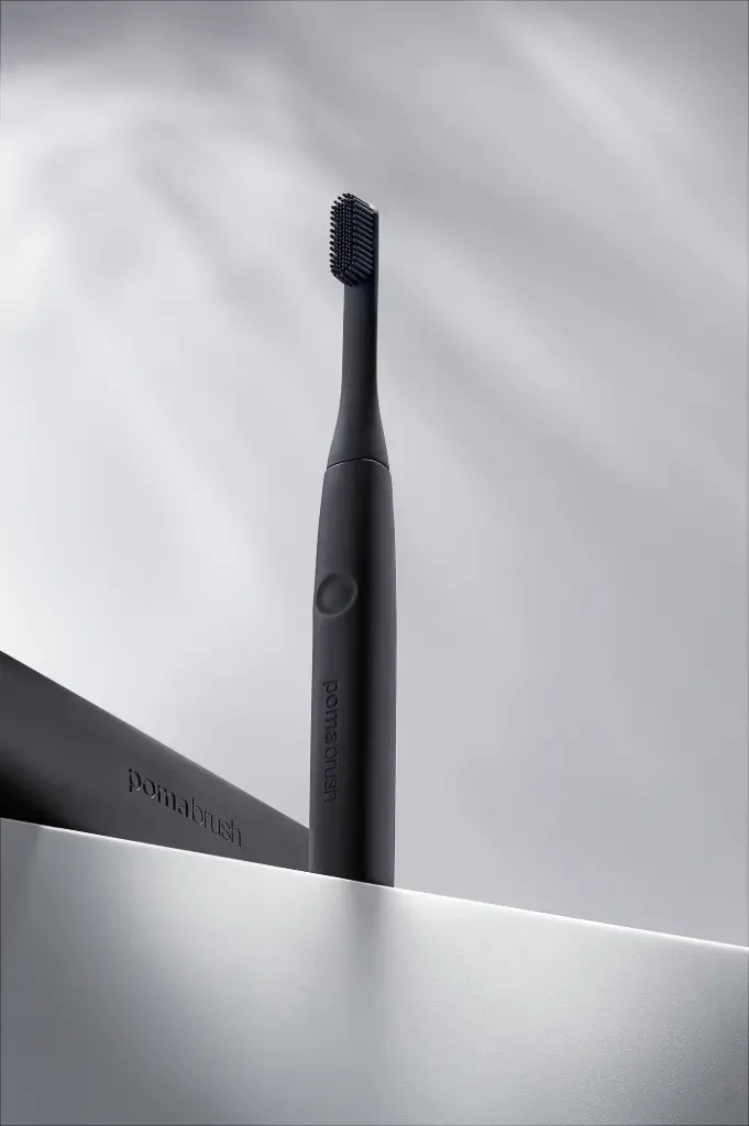 Pomabrush Carbon Edition